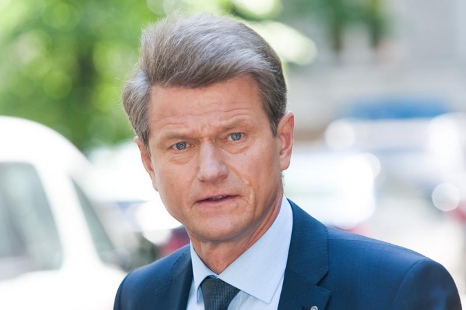 Prezidentė atvėrė kelią Rolandui Paksui į Seimą