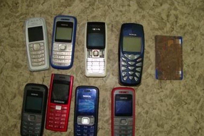 Narkotikus ir telefonus nuteistiesiems skraidino lėktuvėliu