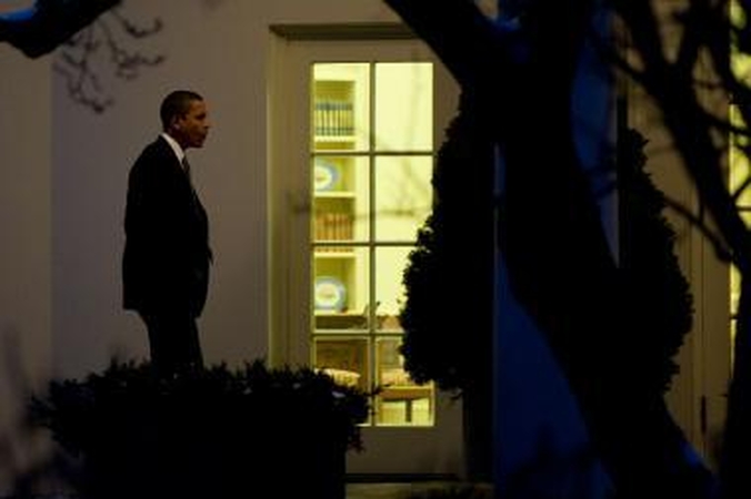 B.Obama bandė patekti į Baltuosius rūmus pro langą 