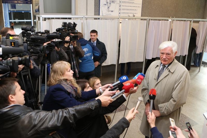 V. Adamkus: dabartinis Seimas manęs netenkino, balsavau už permainas