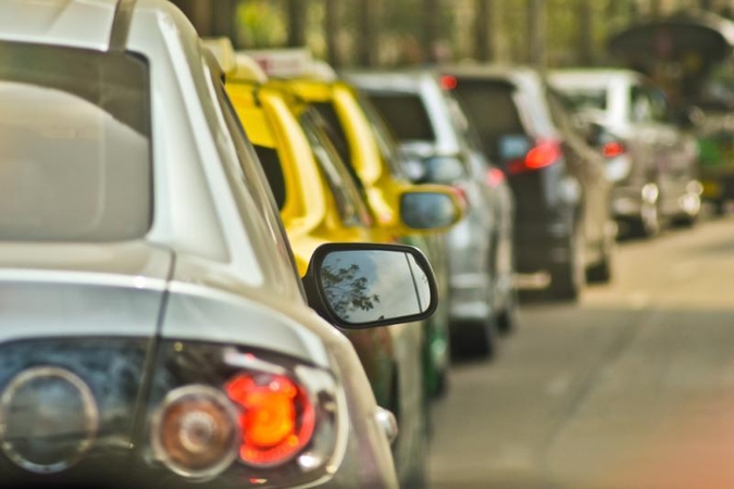 Ties  Č.Radzinausko tiltu – automobilių spūstys