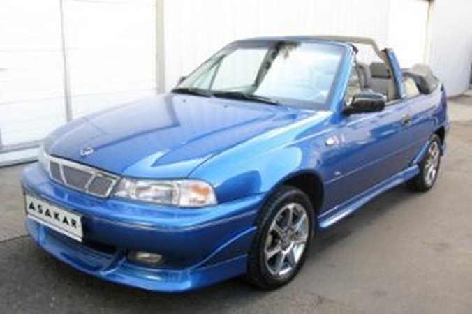 Iš „Daewoo Nexia“ padarė kabrioletą