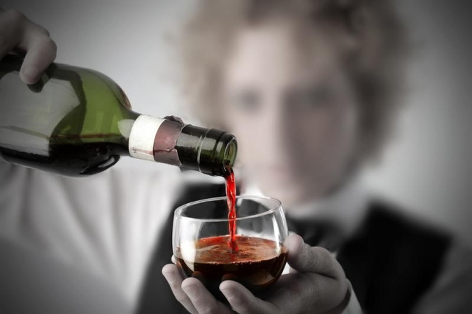 Parlamentaras siūlo imtis priemonių prieš naktinę prekybą alkoholiu