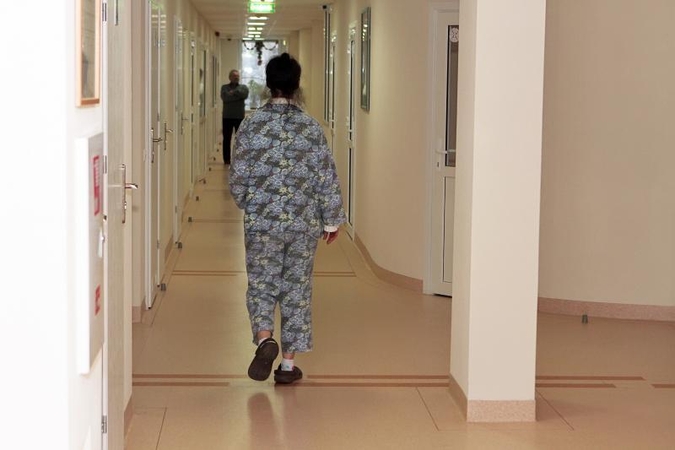  Autobuso vairuotojas į psichiatrijos kliniką nuvežė sveikus žmones