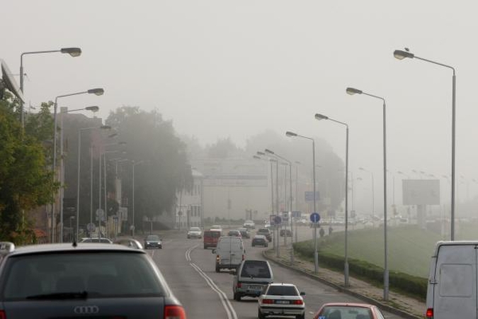 Sekmadienio rytą keliuose prognozuojamas rūkas