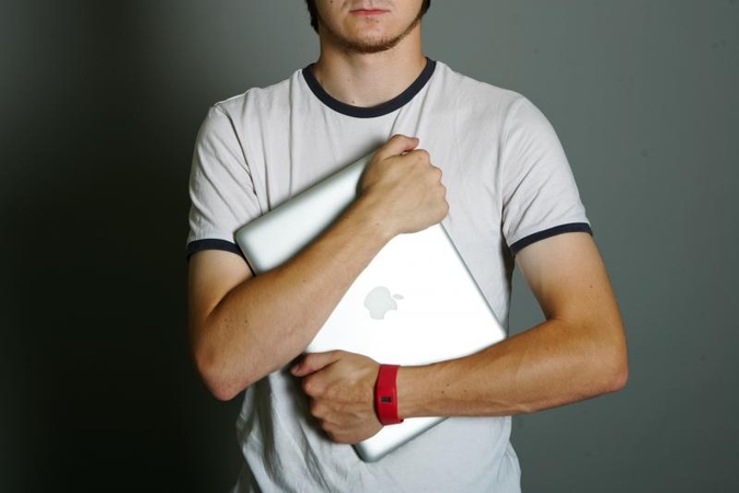 Mokyklų direktoriai nori, kad vaikai būtų perspėjami dėl pornografijos