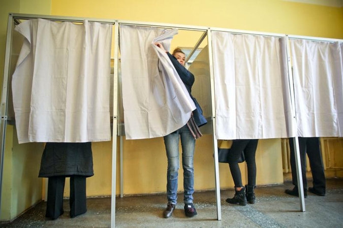 Per 3 dienas - per pusšimtis pranešimų apie galimus rinkimų pažeidimus
