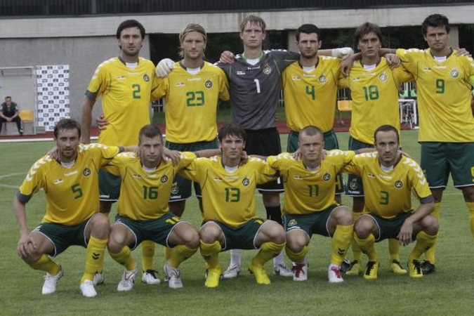FIFA reitinge Lietuvos futbolo rinktinė pakilo per 10 pozicijų
