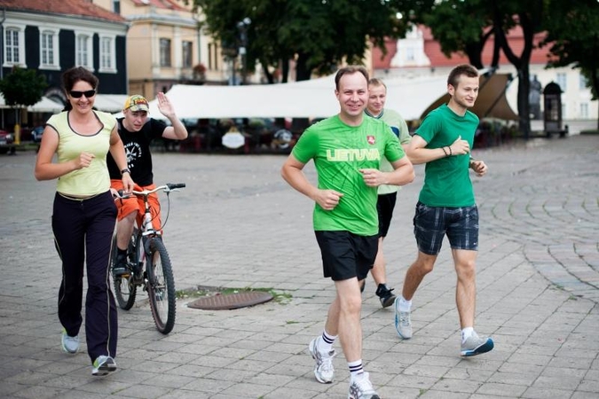 Kauniečiai už   blaivybę    bėgo šešiese