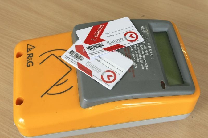 Pirmadienio rytą sujaukė sutrikusi e-bilieto papildymo sistema