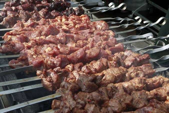 Europos Sąjunga: kur pigiausias maistas, o kur brangiausias alkoholis?