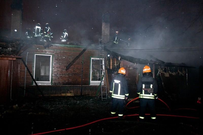 Vilniuje kilo didelis gaisras, gyventojai įtaria padegimą