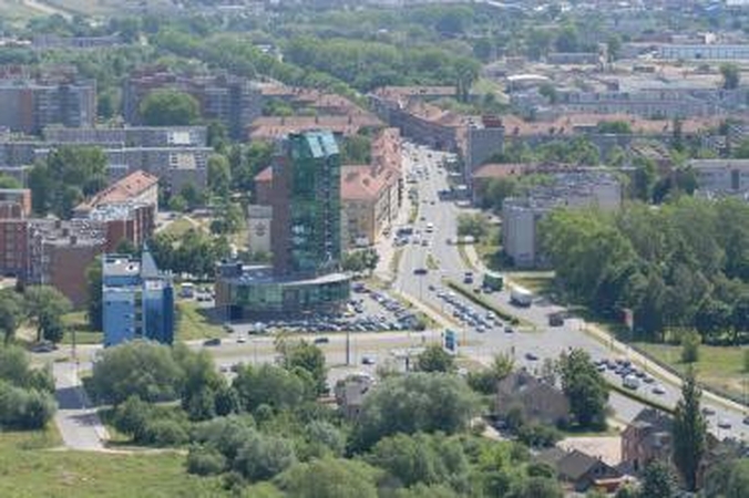 Į terminalą - tuneliu