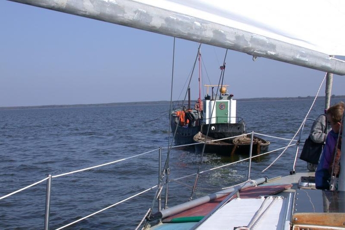 Prie Šventosios uosto vartų ant seklumos įstrigo vokiečių jachta