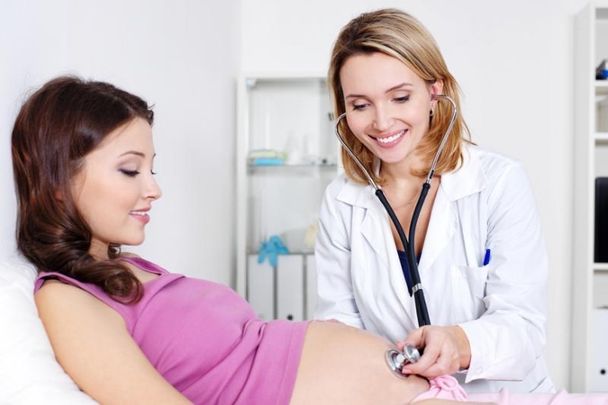 Gyventojai: pagalbinis apvaisinimas turi būti kompensuojamas