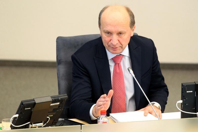 Premjeras nesako, ar pasitiki vidaus reikalų ministru