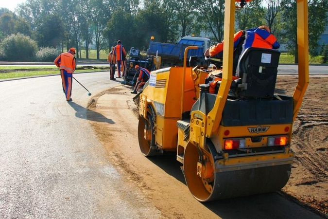 Kelininkai pradėjo darbus Panerių gatvėje