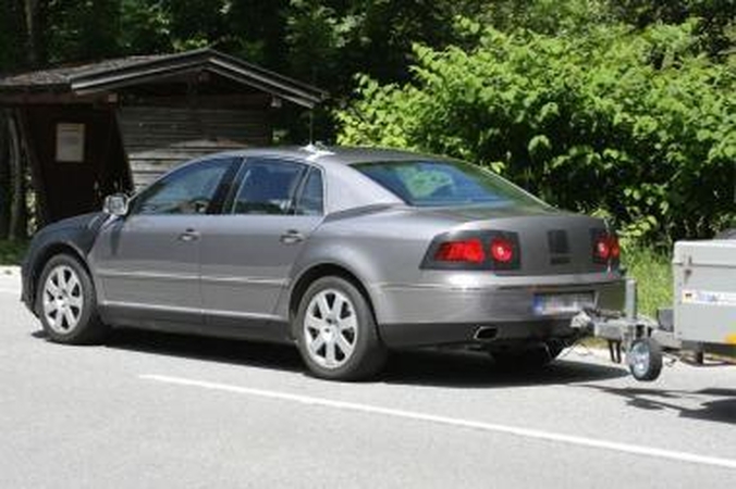 „Volkswagen“ ruošia atnaujintą  „Phaeton“