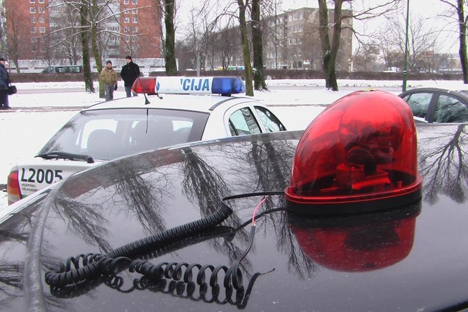 Buvęs kunigas iš avarijos vietos spruko su švyturėliais