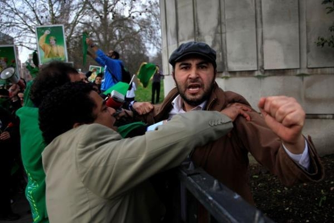 Libijos sostinėje liepsnoja vyriausybės pastatas