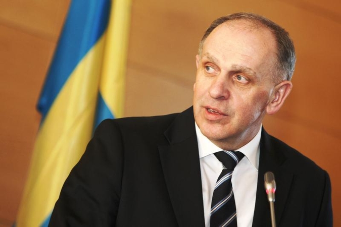 Ketinama atšaukti Lietuvos ambasadorių Švedijoje