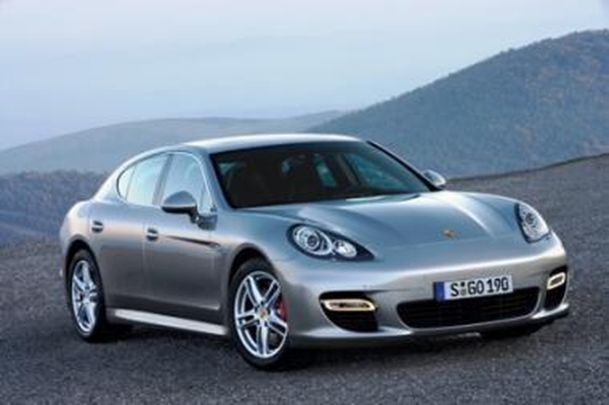 „Porsche Panamera“ - Niurburgo trasos rekordininkė