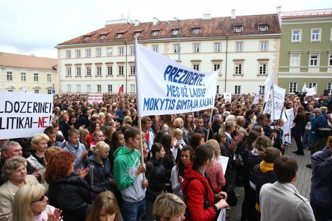 Lenkų mitingą remia Lietuvos mokytojų profesinė sąjunga 