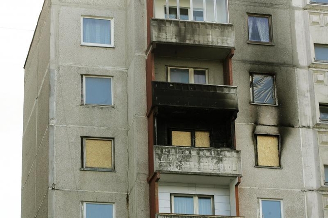 Po tragiško gaisro susirūpino daugiabučiais