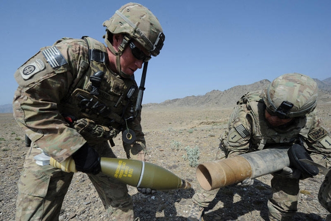 Iš misijos Afganistane grįžo Lietuvos nacionalinės paramos elemento kariai