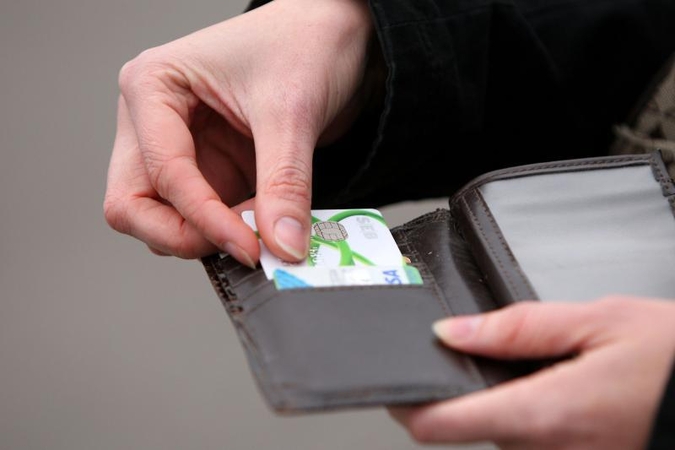 Panevėžiečiui dingo banko mokėjimo kortelė ir beveik 9 tūks. litų