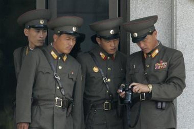 Šiaurės Korėja žada stiprinti savo branduolinį arsenalą