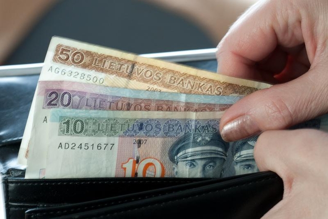 Kaune sukčiai iš moters išviliojo per 7 tūkst. litų