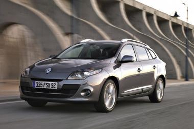 Atkeliauja „Renault  Megane Grandtour“