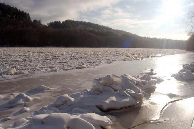 Nors Lietuvą kausto speigas, sezoną pradeda irkluotojai