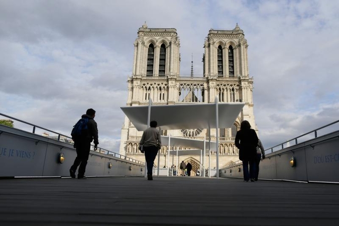 Gėjų santuokos - rašytojo savižudybės Paryžiuje priežastis (papildyta)