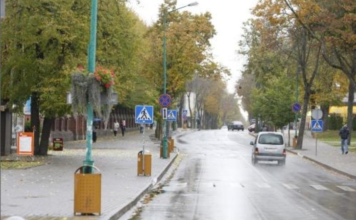 Palangos gėlynuose – jau rudeniniai žiedai