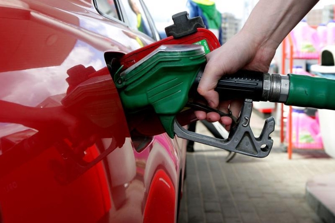 Brangstant kurui automobilį naudosime tik per šventes?