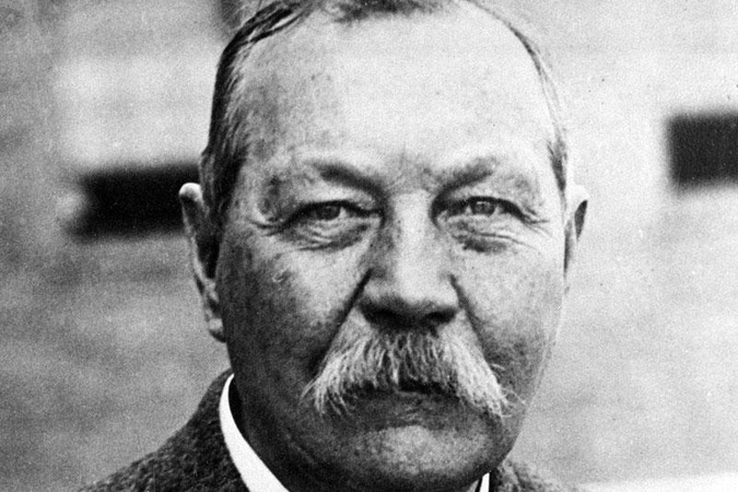 Paskelbtas iki šiol nežinomas Conan Doyle'io romanas