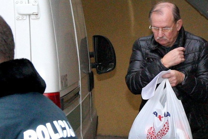 Korupcija įtariamas gydytojas suimtas mėnesiui