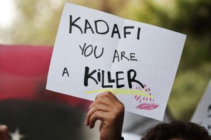 Libijos pajėgos bombardavo armijos bazes