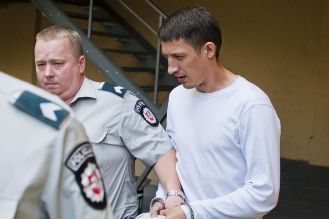 Rūgštimi nudegintos kaunietės budeliai stojo prieš teismą