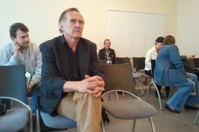 „Ąžuolyno meškučių cirkas“: kaip meška atsidūrė lauke?