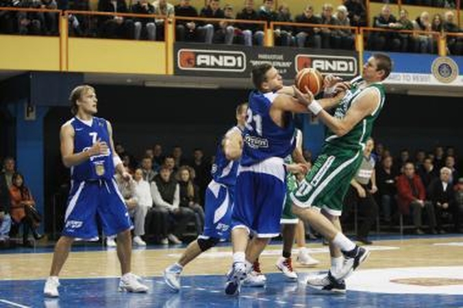 „Žalgiris“ po atkaklios kovos pranoko „Neptūną“