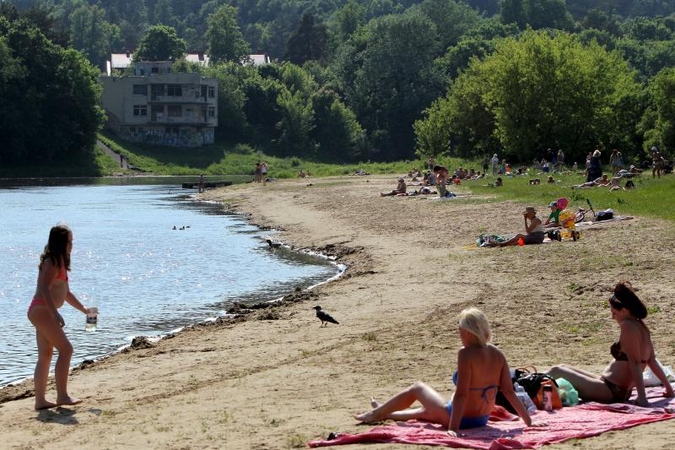 Karščiai tęsiasi – įsiklausykite į kardiologo patarimus