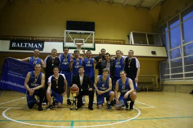 Iki pergalės kopė pamažu