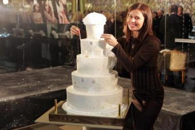 Prabanga: kai kurie papuošalai kainavo po keliolika tūkstančių litų.