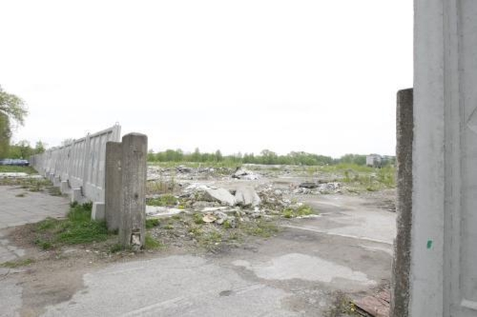 Vietoj "Trinyčių" – stovėjimo aikštelė