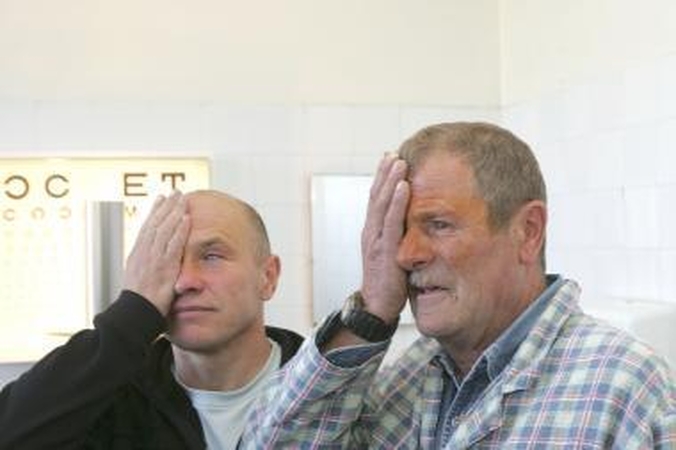 Praregėjo: G.Pravackas ir A.Pečkaitis jau kitą dieną po operacijos matė akimis, kurios buvo sužalotos ir apakusios.