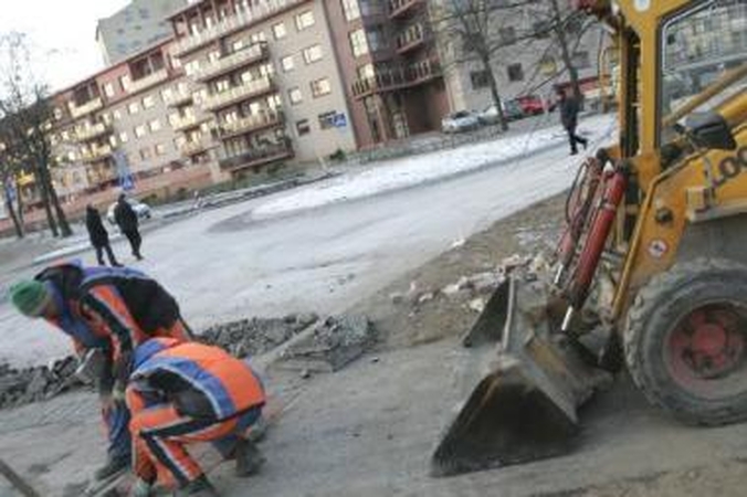 Kaina: žiedas kainavo gana brangiai, nes įrengiamas pagal tarpukario madą.
