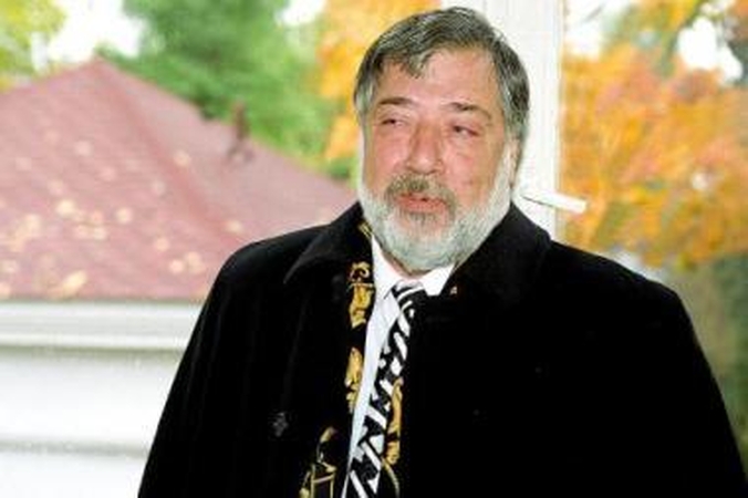 Pabaiga: G.Dekanidzė audringą gyvenimą baigė sava mirtimi.